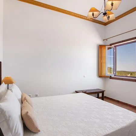 Casas Do Monte Gioes