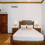 Casas Do Monte *