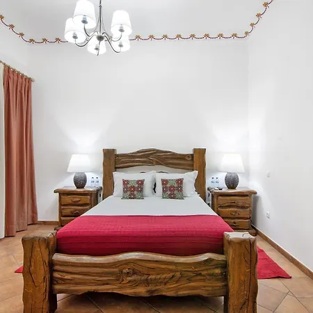 Casas Do Monte *