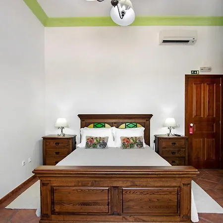 Casas Do Monte Gioes