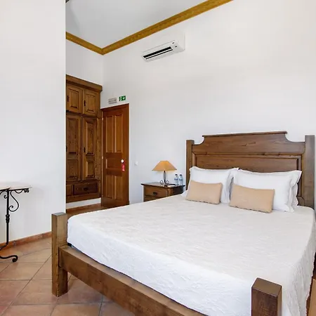 Casas Do Monte Gioes