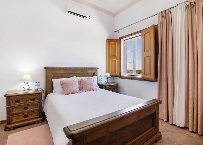 Casas Do Monte 别墅 Gioes