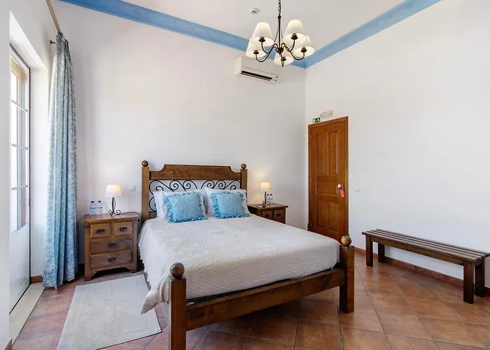 Casas Do Monte Gioes